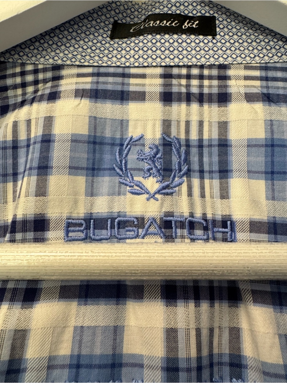 Men’s Bugatchi Blue and White Plaid Short-Sleeve Button-Front Shirt - Picture 3 of 4
